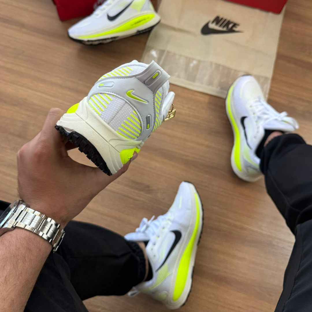Tênis Nike ZoomX Vomero 18 – Conforto e Performance Premium