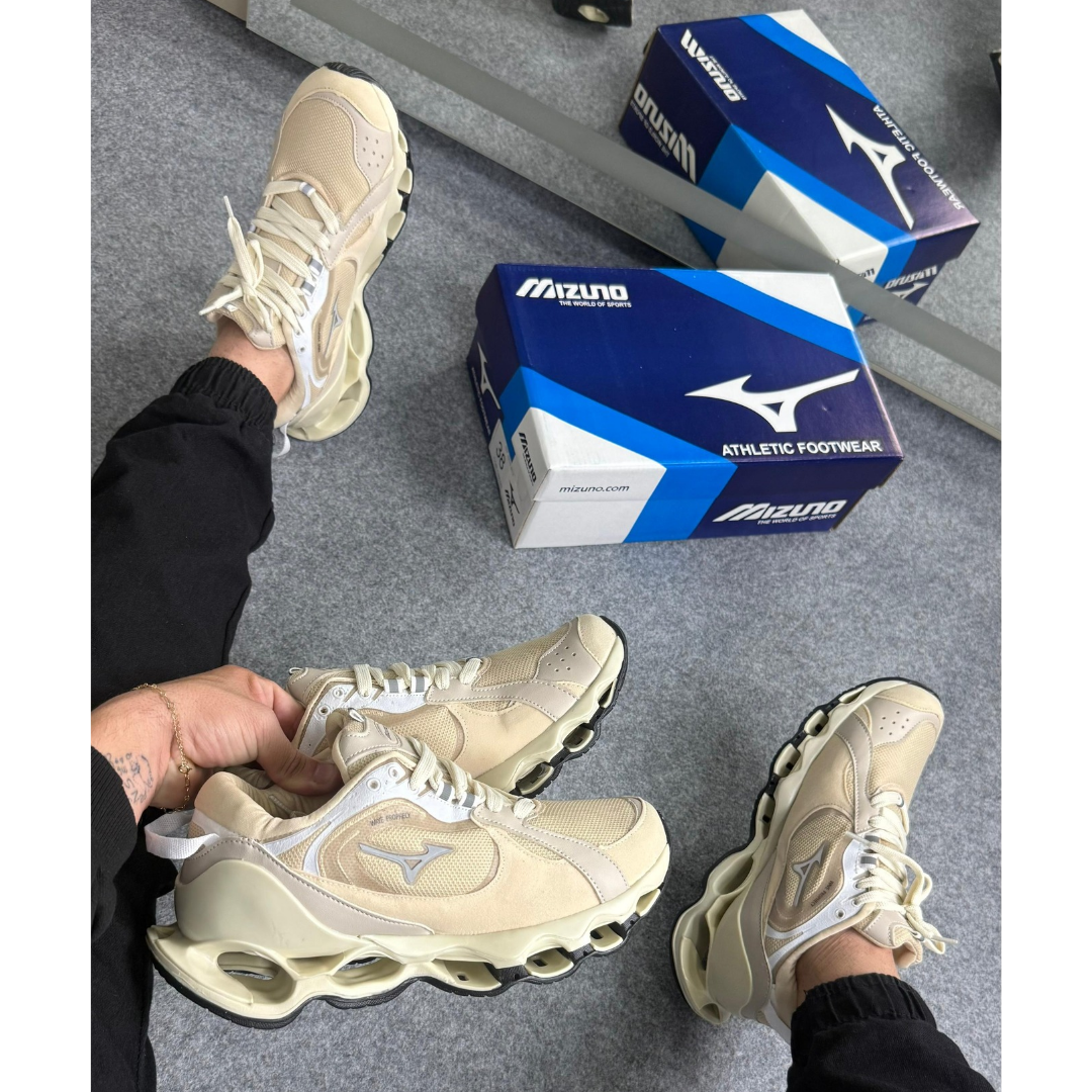 Tênis Mizuno Wave Beta 2 –  Bege
