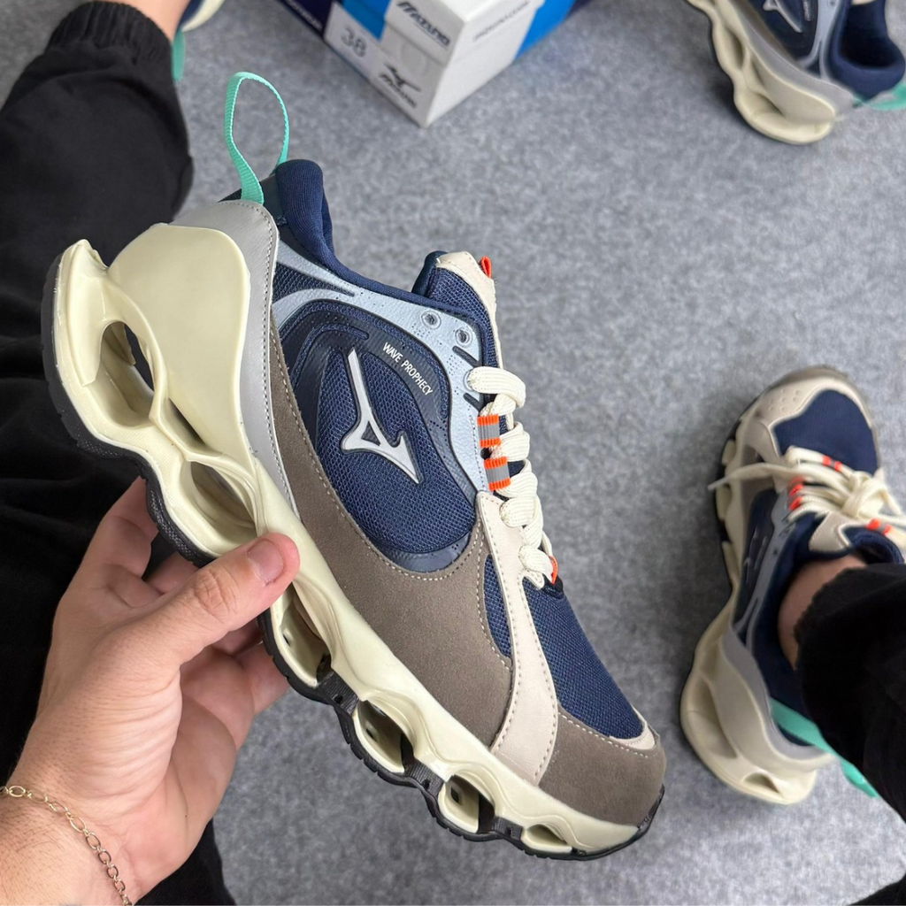 Tênis Mizuno Wave Beta 2 –  Bege Marinho