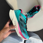 Adizero Adios Pro 3 – Azul/Pink