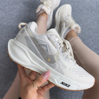 Nike Pegasus Trail na cor Off Bege