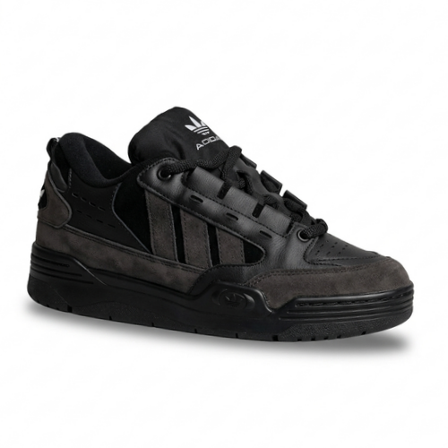 ADIDAS 2000 – ESTILO URBANO COM CONFORTO E ATITUDE