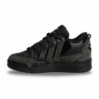 ADIDAS 2000 – ESTILO URBANO COM CONFORTO E ATITUDE
