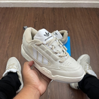 ADIDAS 2000 – ESTILO URBANO COM CONFORTO E ATITUDE