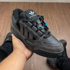 ADIDAS 2000 – ESTILO URBANO COM CONFORTO E ATITUDE