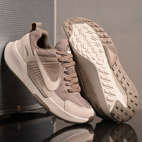 Tênis Nike Masculino Creme Marrom
