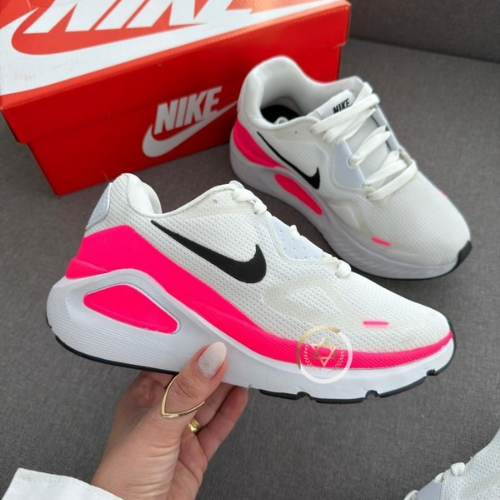Nike Structure Feminino — Linha Premium