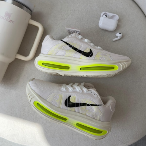 Tênis Nike Vomero 18 – Creme/Verde Linha Premium
