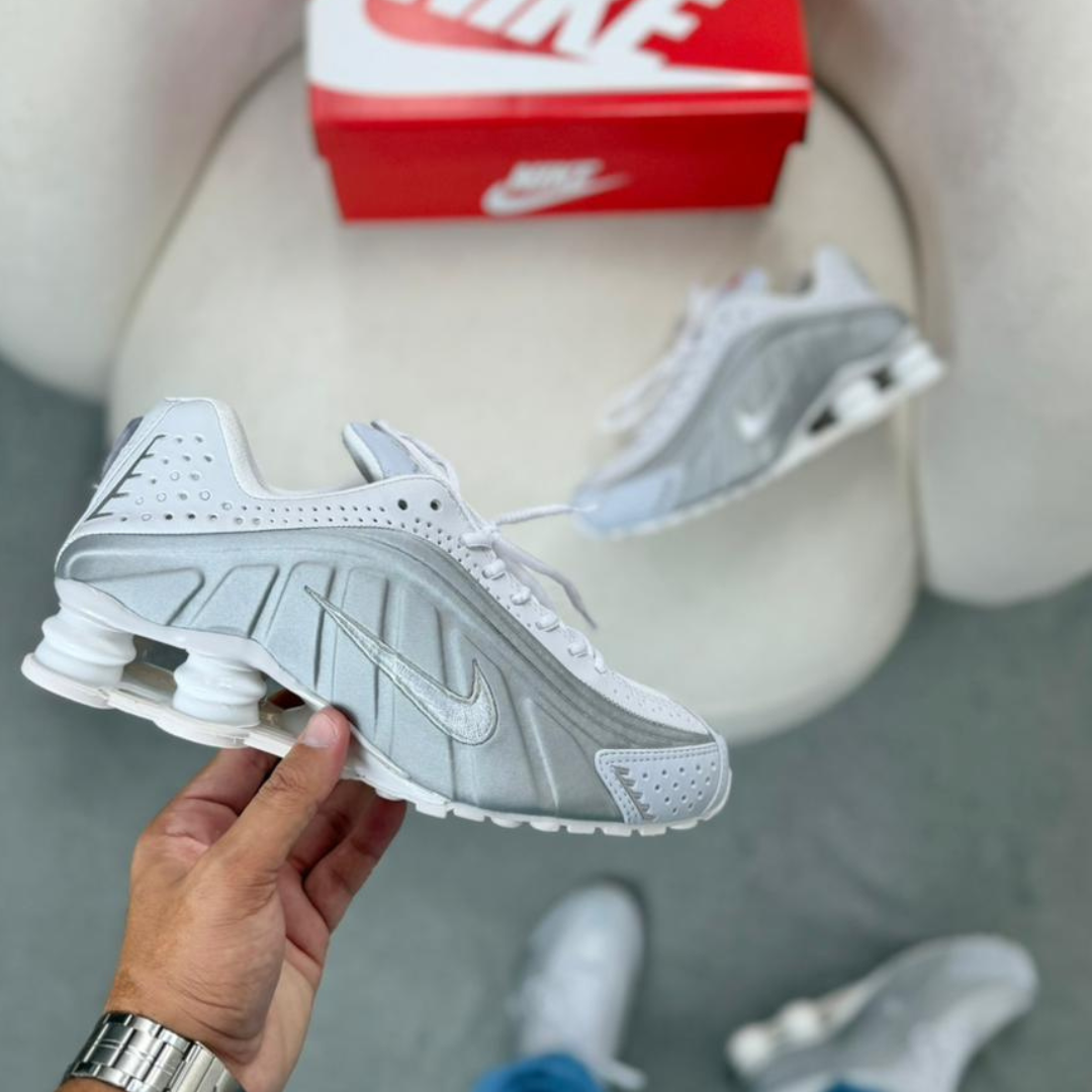 Tênis Nike R4 – Cinza/Branco Linha Premium