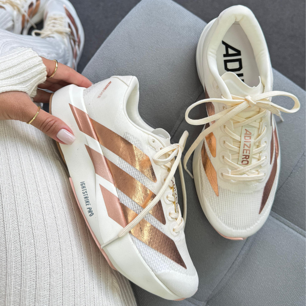Tênis Adidas Adizero Evo SL Prime – OFF/Dourado