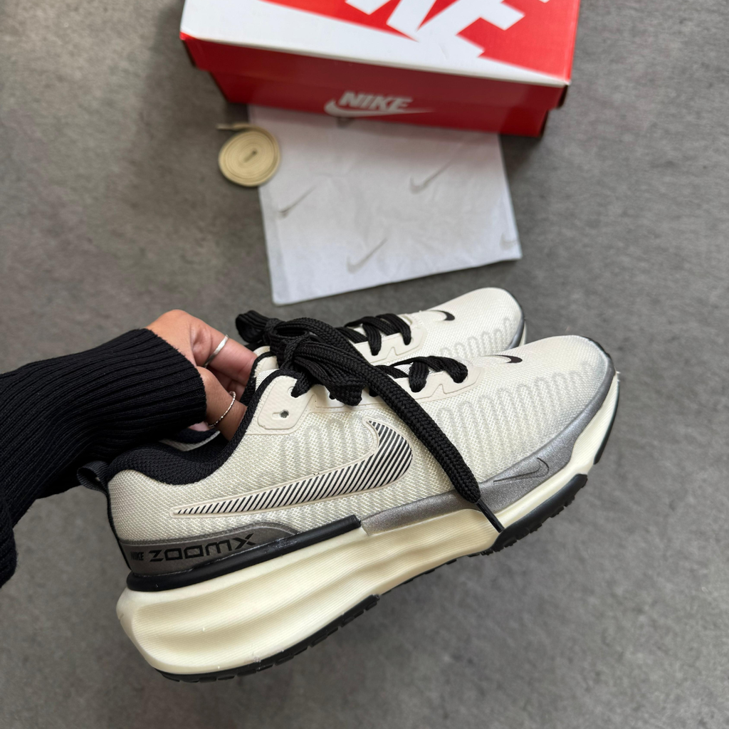 Tênis Nike Air Max Zoom X Invincible Run 3 – Off/Preto