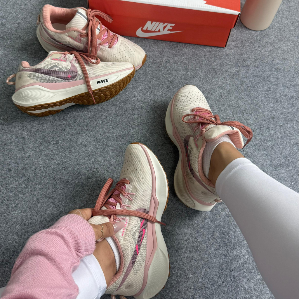 Tênis Nike Pegasus Trail – Off Nude
