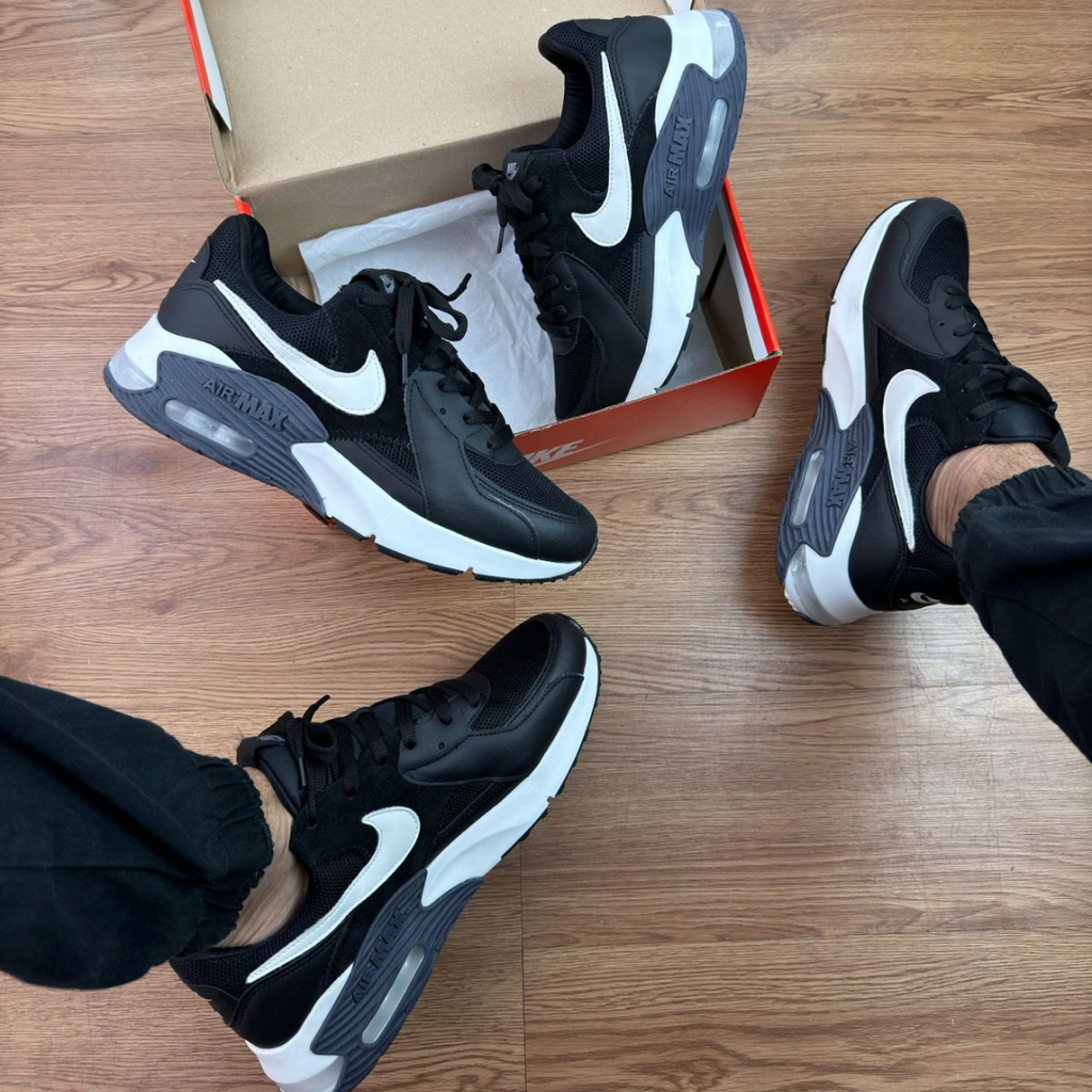 Tênis Nike Air Max Excee - Masculino Preto Branco