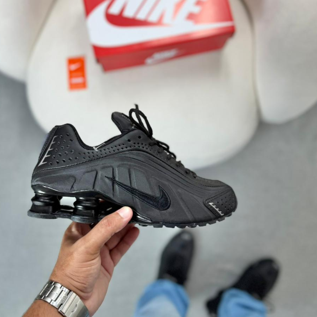 Tênis Nike R4 – Preto Linha Premium