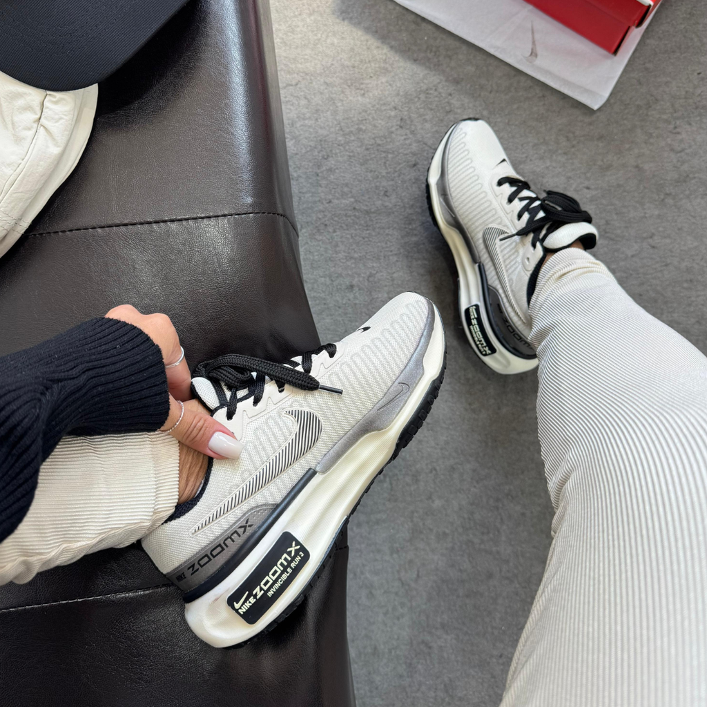 Tênis Nike Air Max Zoom X Invincible Run 3 – Off/Preto