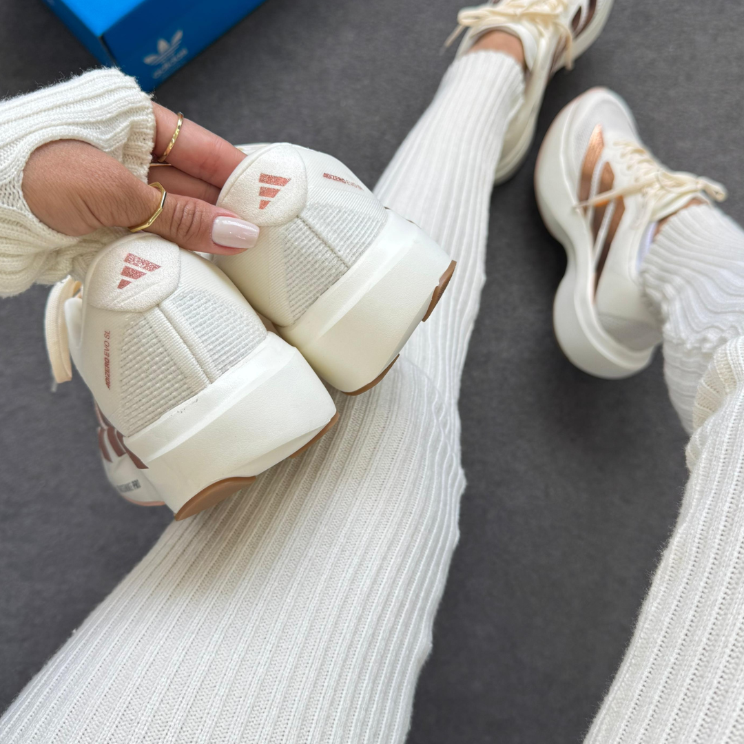 Tênis Adidas Adizero Evo SL Prime – OFF/Dourado